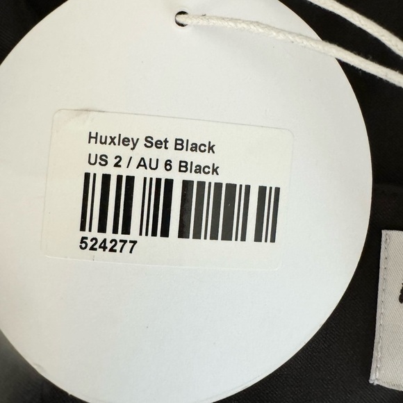 (NWT) PRINCESS POLLY Women’s Black Cropped Zip Side Tank Top-Size 2 - Picture 4 of 9